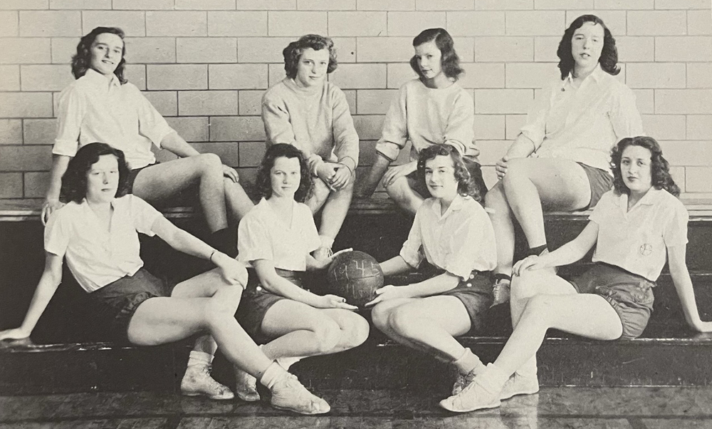 1946 EAHS girls basketball team