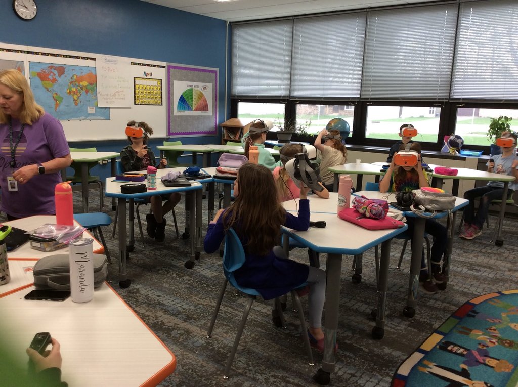 Social Studies VR Goggles Earth Day