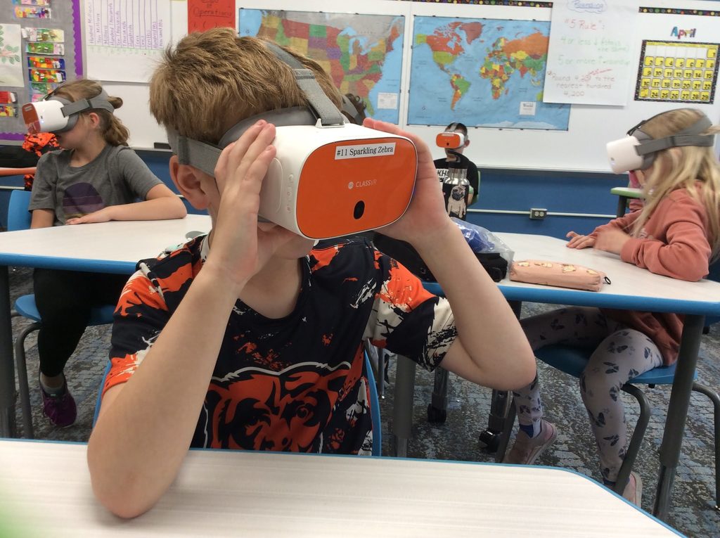 Social Studies VR Goggles Earth Day